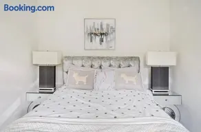 Weybridge Home - Image 5