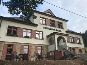 Bezručova škola - Image 1