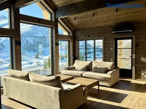 Luxurious chalet for family and friends - Image 2