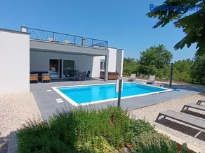 Villa Tempest Private Pool & Jacuzzi Near Zadar - Image 1