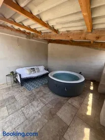 Villa haut de gamme avec piscine et jacuzzi - Image 2