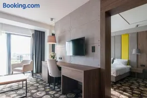 Rentsite Family Apartments Ex Baltin Hotel - Image 1