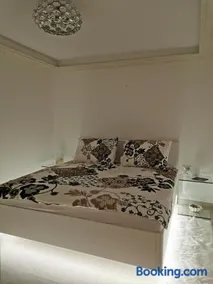 Casa Aurelia - Mali Tone - Image 3