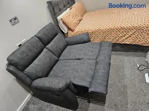 Double En Suite Room Newcastle Upon Tyne - Image 2