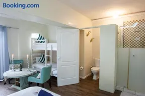 Bedrock Strand Family 4 Sleeper with Private Bathroom - Image 4