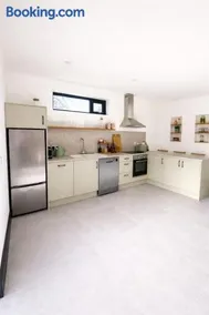Rosies Lodge - Image 2