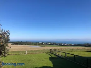 YOLO- Beach-house views, near penguins, nbn! - Image 2