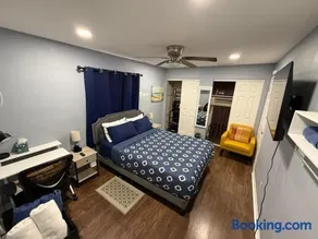 Signature Suite - Image 1