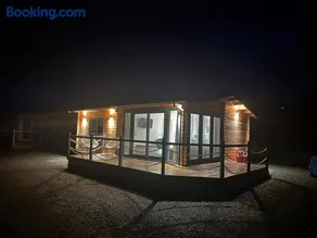 Chieftain’s Cabin - Image 2
