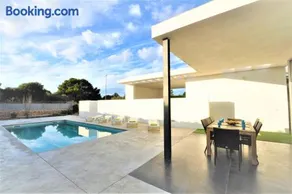 Great House For Families - Image 3