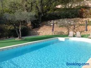 Au mas du lac piscine privée - Image 1