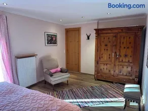 JUCHEEE Boutique Chalet by ALPIN CHARME APARTMENTS - Image 2