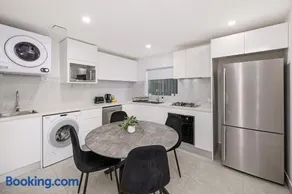 Semi attached house - Image 5