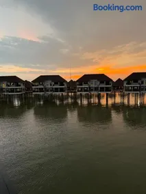 Golden Palm Tree Resort Sepang Avani - Image 2