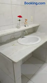 Casa grande e aconchegante, muito central, aluguel de quartos - Image 4