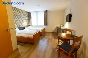 Hotel DH VEC - Image 2