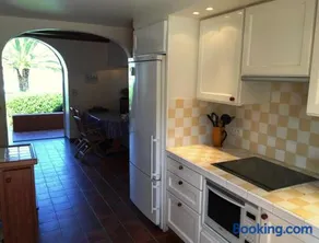 Maison sur le port de Porquerolles - Image 3