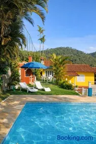 Casa em Itaipava até 10 Pessoas, Piscina, Lareira e Pets - Image 1
