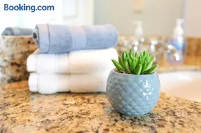 Dolphin Bay in Boca Ciega Resort - 2BR, Pool, Bay View - Image 3