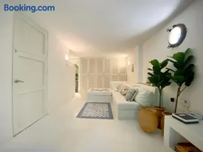 Apartmento en Ciudad Amurallada - Image 2