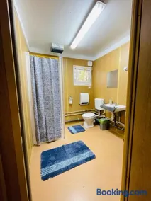 Lakeside Mobile Home & Caravan Parking - Image 3