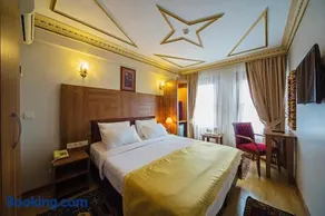 Hippodrome Special - Image 1