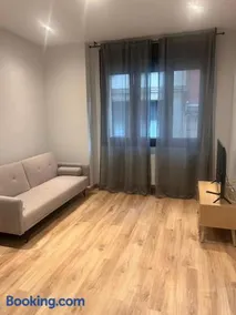 Coqueto apartamento cerca del casco Viejo con garaje gratis - Image 5
