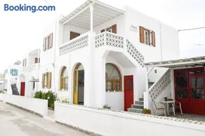 Asteri Hotel - Image 1