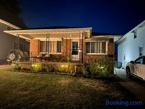 Sharuns Vacation House - Image 2