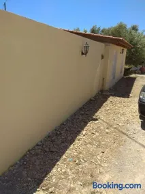 Philoxenia Holiday Home - Image 2
