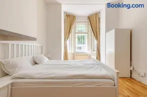 Beautiful Apartment by Stromovka Park - Image 4