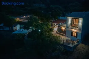 Villa Pounta Family - Image 1