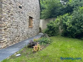 Luxury Three Bedroom Barn Conversion in Devon - Image 5