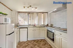 Tawny cottage - Image 4