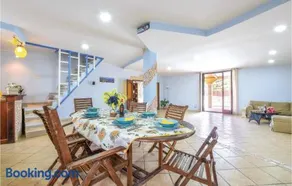 Luxurious Home In Torre Di Pescopaganoce - Image 2