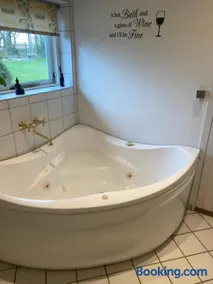 Nedlagt Landbrug med 3 lejligheder - Image 4