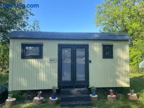 Apple Orchard Shepherd Huts - Image 3