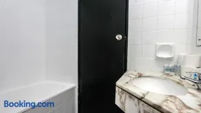 Seaboard Apart Hotel - Image 3