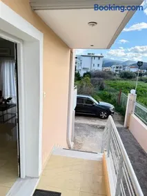 Apartment Mitrou - Image 2