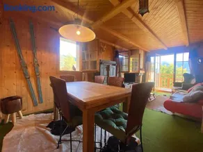 2 bedroom apartment close to ski lifts and amenities - Image 2