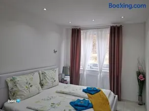 Deea Apartment - Image 2