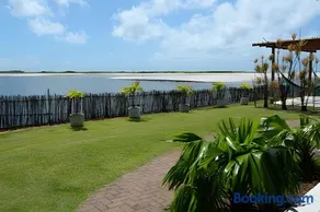 Casa Bruma |Pé na areia, encontro do rio com o mar - Image 4