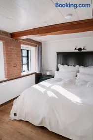 Charmante Reetdachwohnung bei Husum mit Terrasse - Image 2