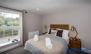 Bristol Airport rooms - Darlington arms - Bar & Food - Image 2