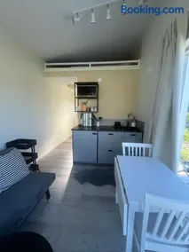 Tiny house with lake view - Image 4