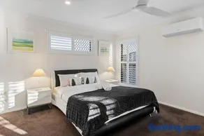 Tranquil 4BR Home Near Parks Shops and Nature Trails - Image 2