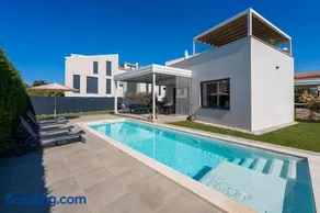 Villa Costa by Briskva - Image 2
