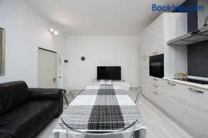Spacious 70 mq Apartment Self Check-in ,Free Parking, San Siro - Image 1