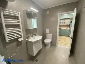 Cozy 1-Bedroom Apartment Near Beach - Clara, Sarafovo - Image 2