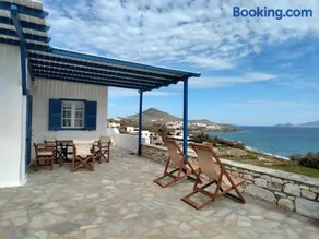 Beachfront Villa Gia Paros - Image 1